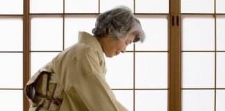 centenarian-Almost 66 000 centenarians nowadays in japan!-feature image