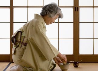 centenarian-Almost 66 000 centenarians nowadays in japan!-feature image